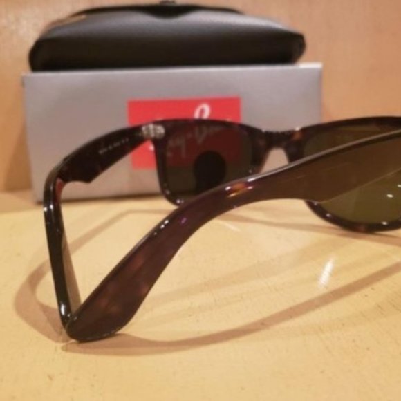 Ray-Ban Wayfarer Havana Tortoiseshell RB2140 52mm